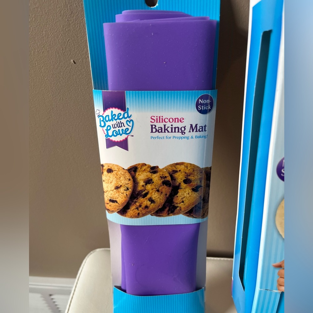 Baked with Love Baking Set with Purple Accessories - Picture 3 of 9
